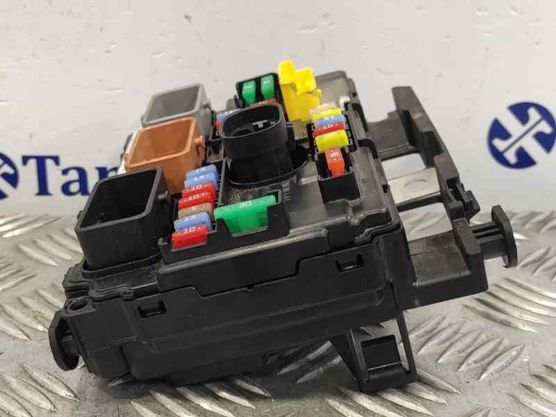 Recambio de caja reles / fusibles para citroën c3 picasso 1.6 hdi fap referencia OEM IAM 9667199680  