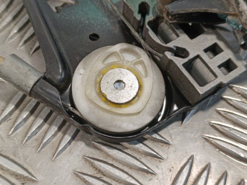 Recambio de elevalunas delantero derecho para mercedes-benz clase e (w211) berlina referencia OEM IAM A2118203042  0130821971