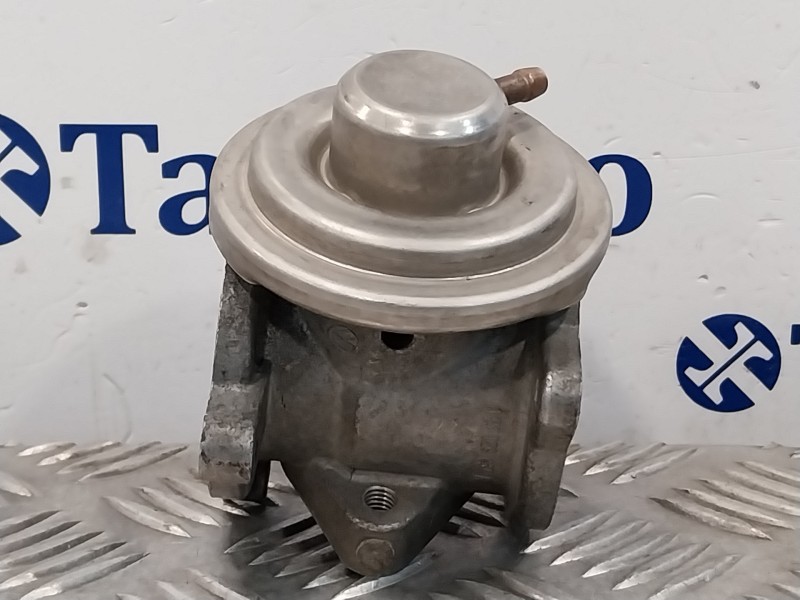 Recambio de valvula egr para volkswagen polo (9n3) 1.4 tdi referencia OEM IAM 045129637A  045131501K