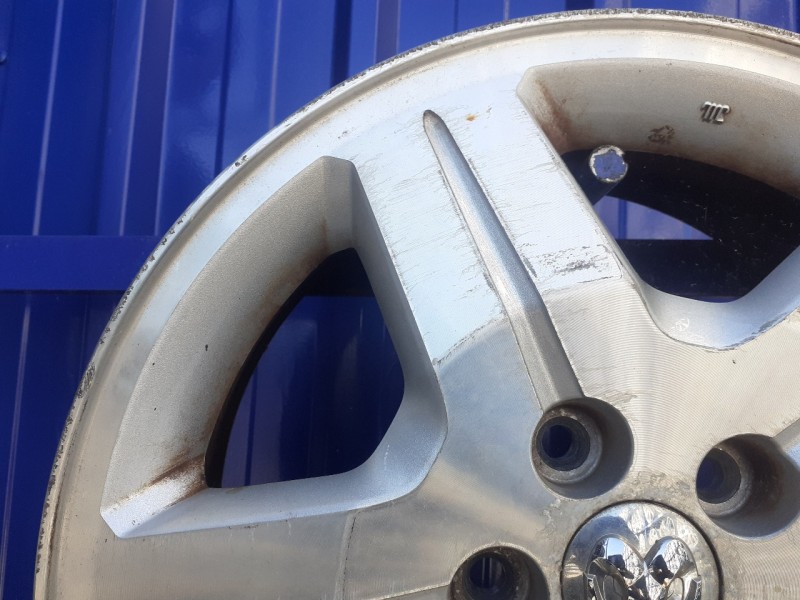 Recambio de llanta para dodge caliber 2.0 16v crd cat referencia OEM IAM 05191765AB  