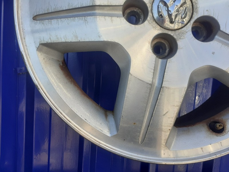 Recambio de llanta para dodge caliber 2.0 16v crd cat referencia OEM IAM 05191765AB  