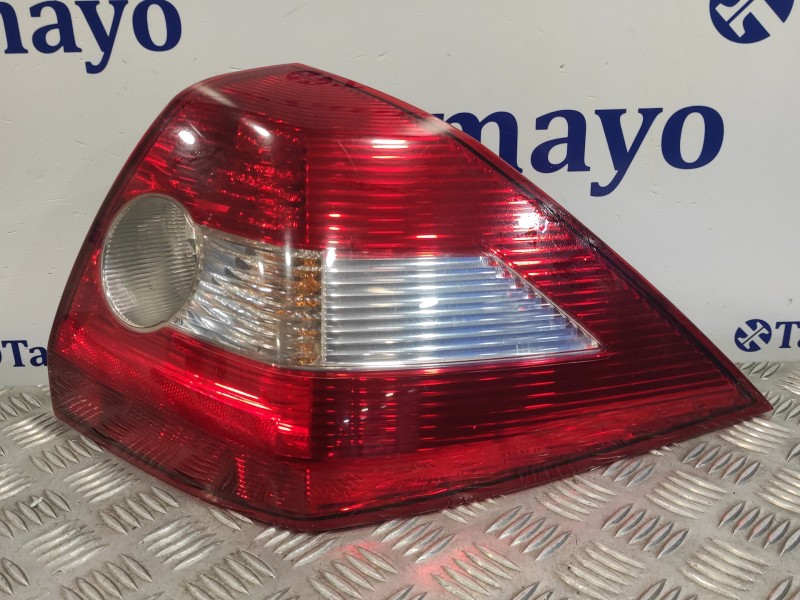 Recambio de piloto trasero derecho para renault megane ii classic berlina 1.9 dci diesel referencia OEM IAM   