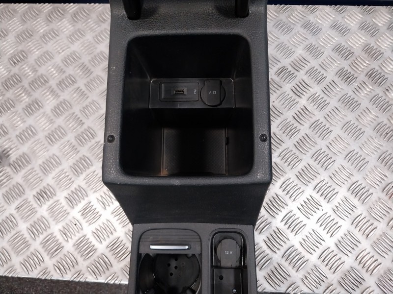 Recambio de consola central para seat alhambra (7n) 1.4 tsi referencia OEM IAM 7N1863241C  