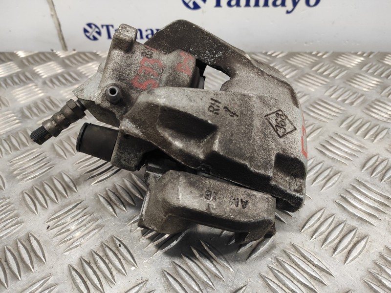 Recambio de pinza freno delantera derecha para renault captur ii 1.3 tce referencia OEM IAM   