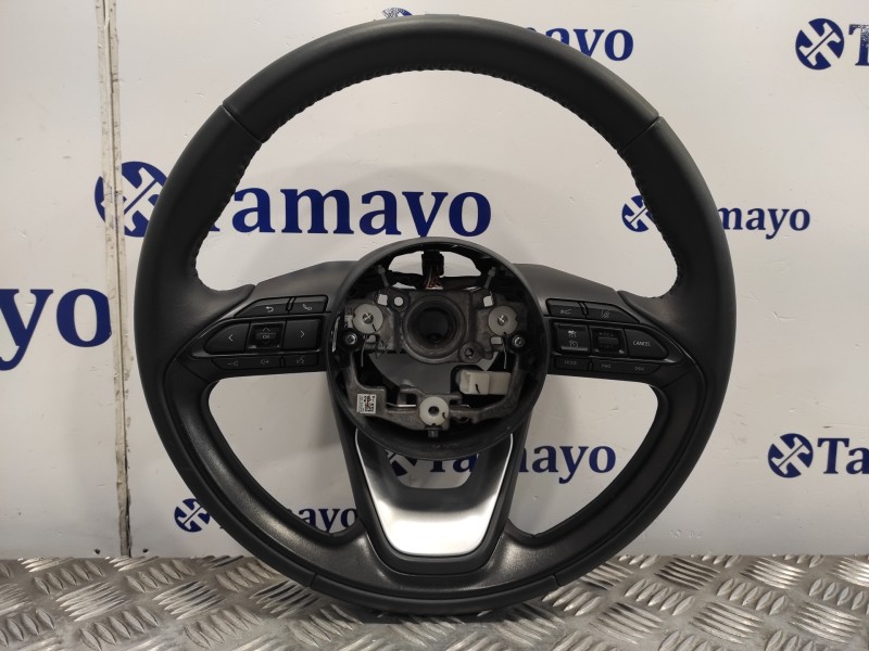 Recambio de volante para toyota yaris cross cross (xp210) referencia OEM IAM 45100K0140  6436038