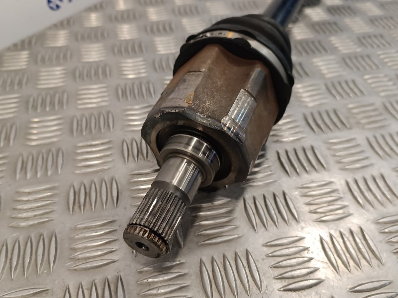 Recambio de transmision delantera derecha para kia cee´d 1.6 crdi cat referencia OEM IAM 495001H211  10228293A