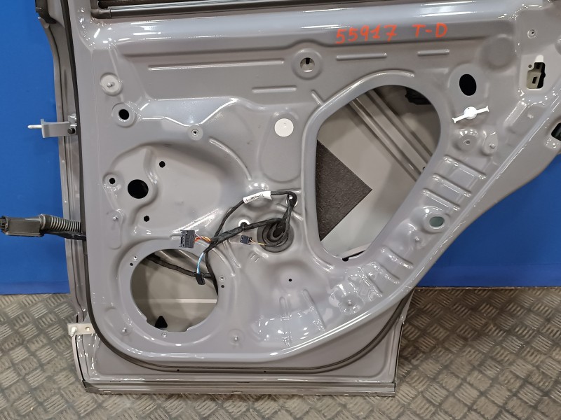 Recambio de puerta trasera derecha para cupra formentor km (fm6) referencia OEM IAM   