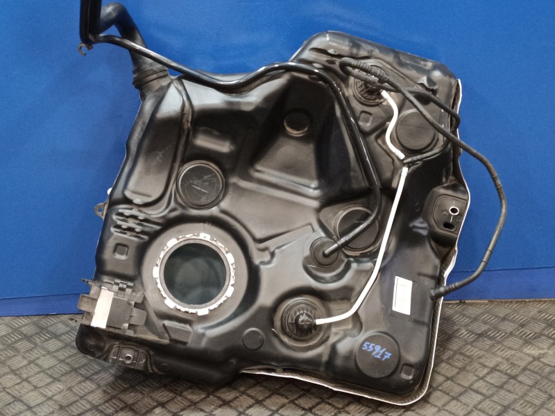 Recambio de deposito combustible para cupra formentor km (fm6) referencia OEM IAM 5Q0201085AJ 5Q0442A 5Q020102