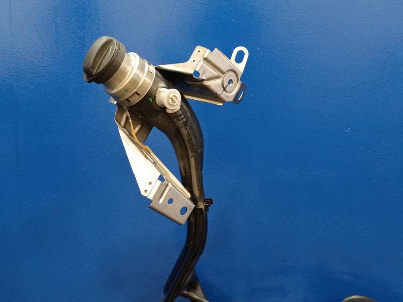 Recambio de deposito combustible para cupra formentor km (fm6) referencia OEM IAM 5Q0201085AJ 5Q0442A 5Q020102