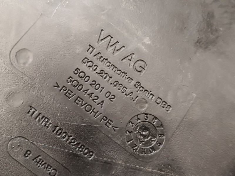 Recambio de deposito combustible para cupra formentor km (fm6) referencia OEM IAM 5Q0201085AJ 5Q0442A 5Q020102