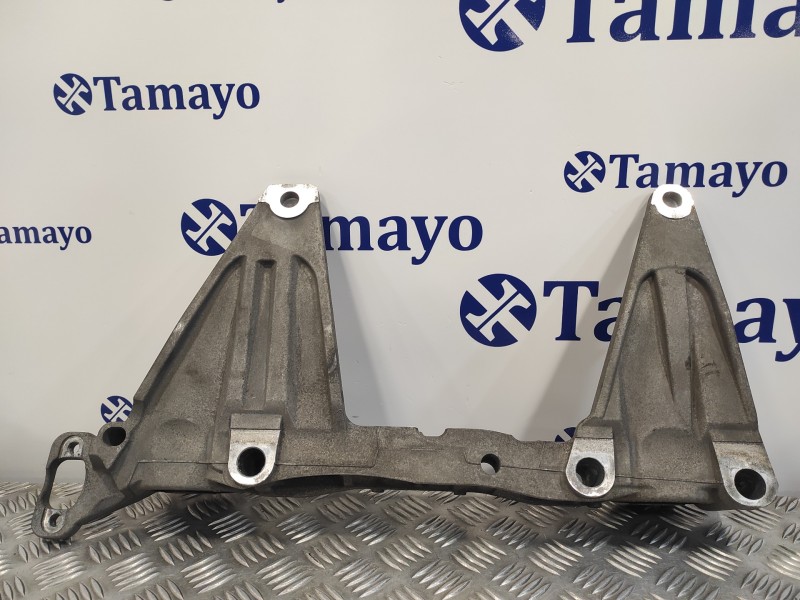 Recambio de soporte para mercedes-benz vito tourer (447) 2.1 cdi cat referencia OEM IAM A4473530000  