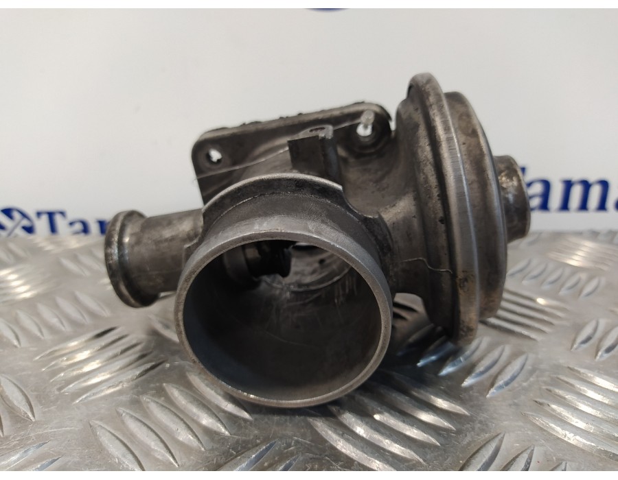 Recambio de valvula egr para bmw serie 3 berlina (e46) 2.0 16v diesel cat referencia OEM IAM 778545204  