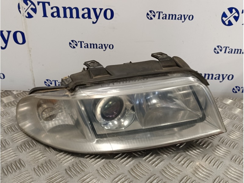 Recambio de faro derecho para audi a4 berlina (b5) 1.8 20v referencia OEM IAM 8D0941004AK  1853675100