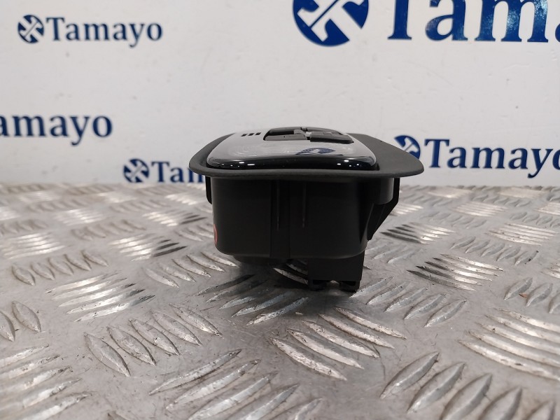 Recambio de luz interior para toyota yaris cross cross (xp210) referencia OEM IAM 812600D260 703004440 81260K0100C0