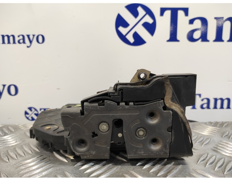 Recambio de cerradura puerta trasera izquierda para mazda 3 berlina (bk) 2.0 16v cat referencia OEM IAM 3N6AA26413C  