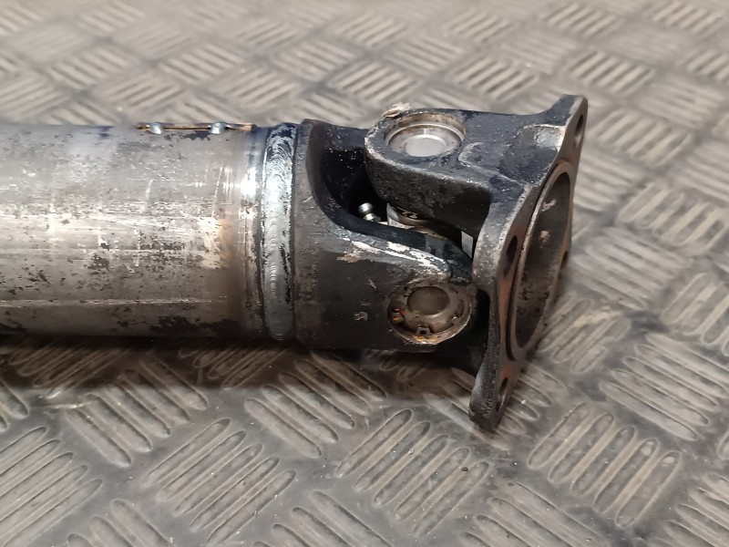 Recambio de transmision central para nissan cabstar tl 110.35 referencia OEM IAM 2515020  