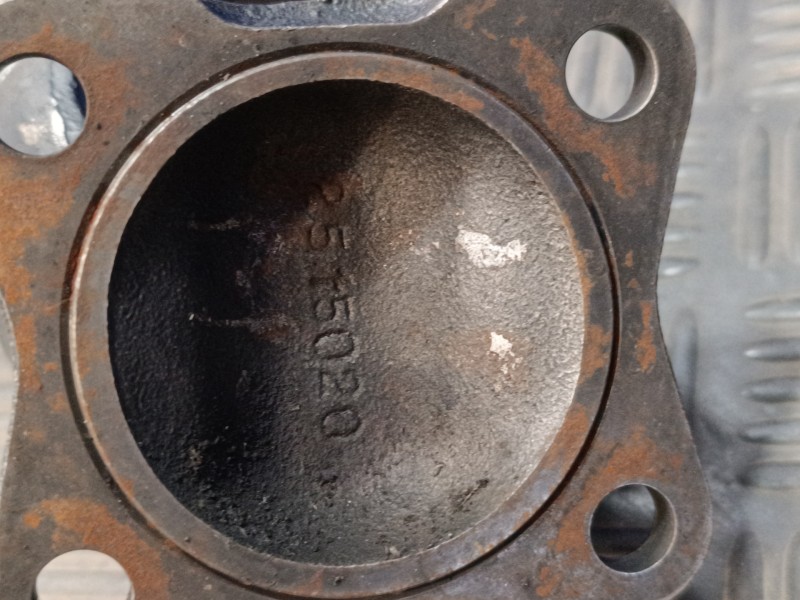 Recambio de transmision central para nissan cabstar tl 110.35 referencia OEM IAM 2515020  