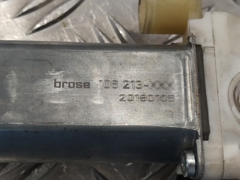 Recambio de elevalunas delantero izquierdo para renault clio iii 1.5 dci diesel referencia OEM IAM 0130822020  
