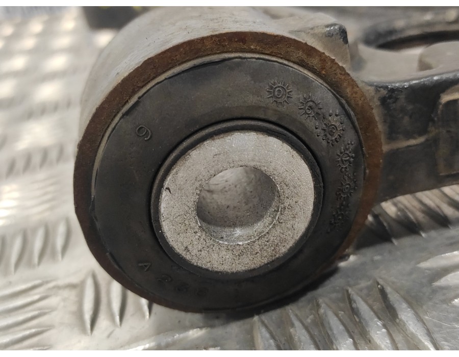 Recambio de brazo suspension inferior delantero derecho para fiat ducato furgon electrico - micro vett referencia OEM IAM 507069