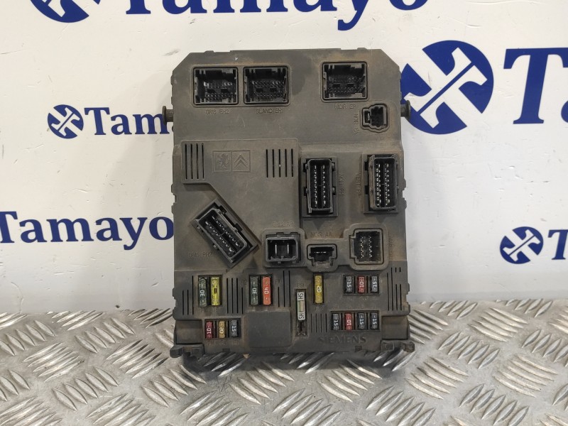 Recambio de caja reles / fusibles para citroën c3 1.4 referencia OEM IAM S118085200J BSIF0200 9652474480
