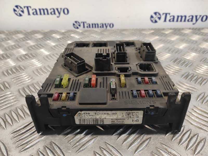 Recambio de caja reles / fusibles para citroën c3 1.4 referencia OEM IAM S118085200J BSIF0200 9652474480