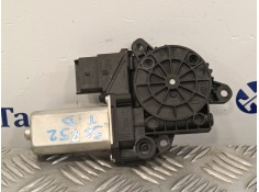 Recambio de motor elevalunas trasero derecho para fiat croma (194) 1.9 jtd 16v cat referencia OEM IAM 5000469 1060175 71005003