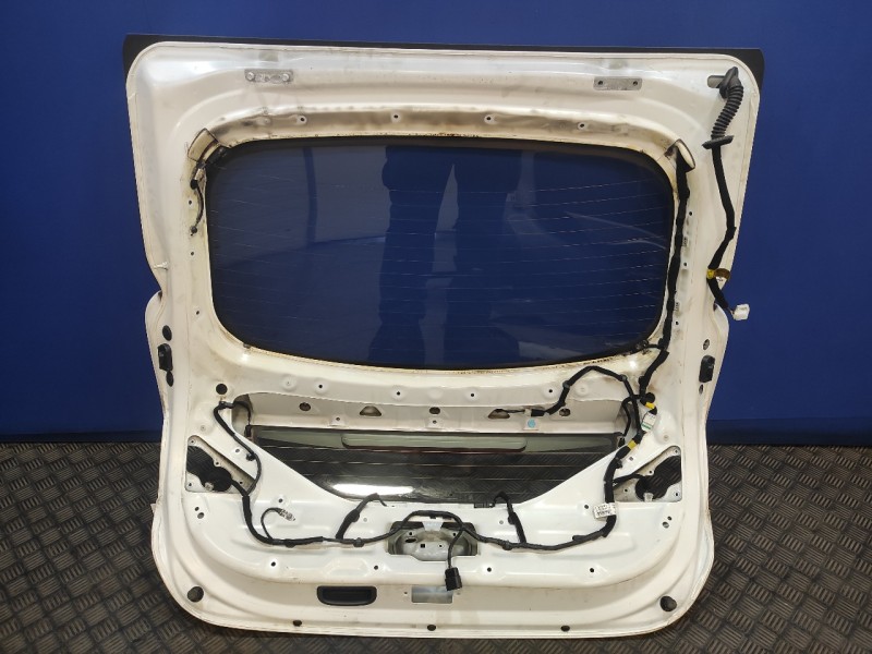 Recambio de porton trasero para hyundai ioniq referencia OEM IAM   