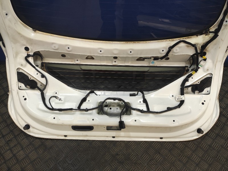 Recambio de porton trasero para hyundai ioniq referencia OEM IAM   