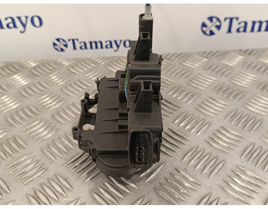 Recambio de cerradura puerta delantera derecha para fiat croma (194) 1.9 jtd 16v cat referencia OEM IAM 51825964  