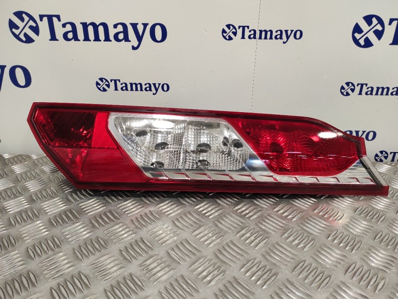 Recambio de piloto trasero derecho para ford grand tourneo connect 1.5 tdci cat referencia OEM IAM DT1113404AC  