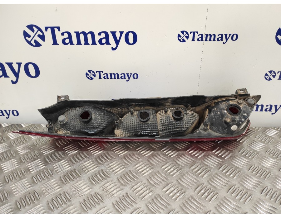 Recambio de piloto trasero derecho para ford grand tourneo connect 1.5 tdci cat referencia OEM IAM DT1113404AC  