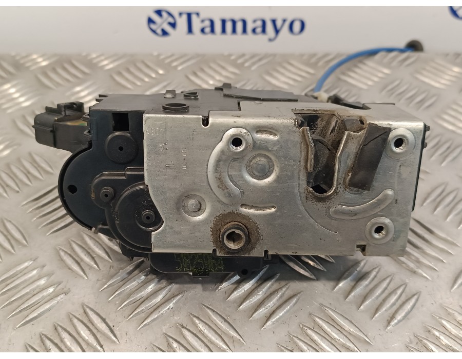 Recambio de cerradura puerta delantera derecha para fiat croma (194) 1.9 jtd 16v cat referencia OEM IAM 51825964  