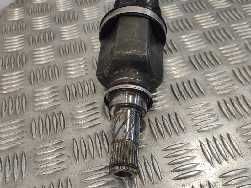 Recambio de transmision delantera izquierda para dacia logan 1.5 dci diesel cat referencia OEM IAM 8200543477  