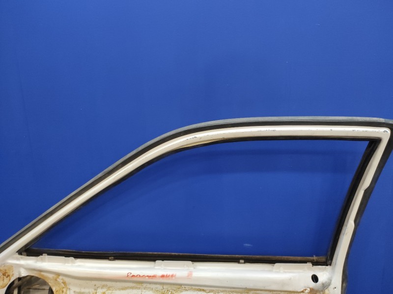 Recambio de puerta delantera derecha para porsche 944 2.5 referencia OEM IAM   