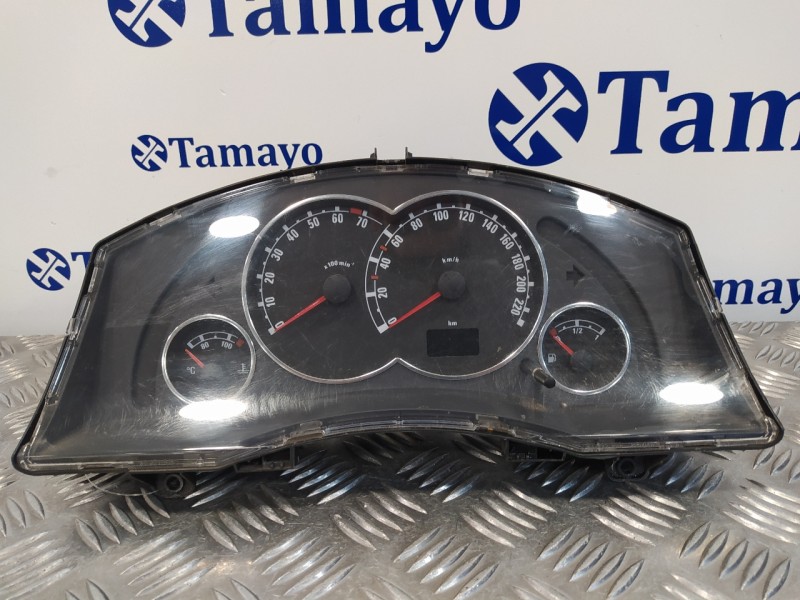 Recambio de cuadro instrumentos para opel meriva 1.6 16v referencia OEM IAM 13214771LP  110080162039