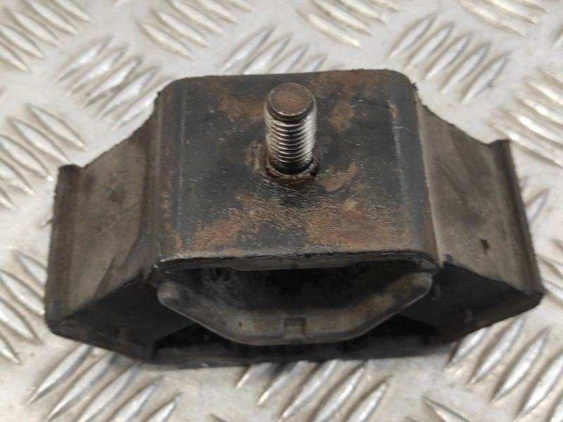 Recambio de soporte cambio para iveco daily caja abierta 35c12 referencia OEM IAM 500309459EB  