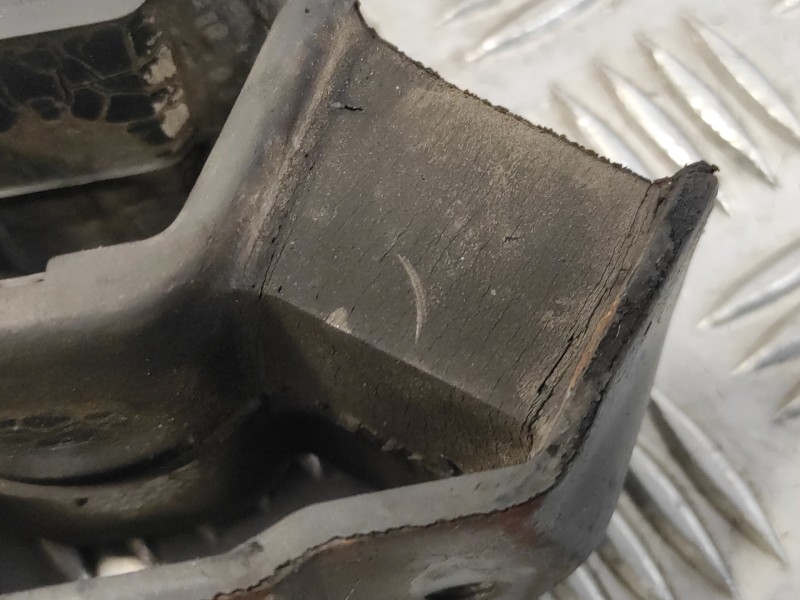 Recambio de soporte cambio para iveco daily caja abierta 35c12 referencia OEM IAM 500309459EB  