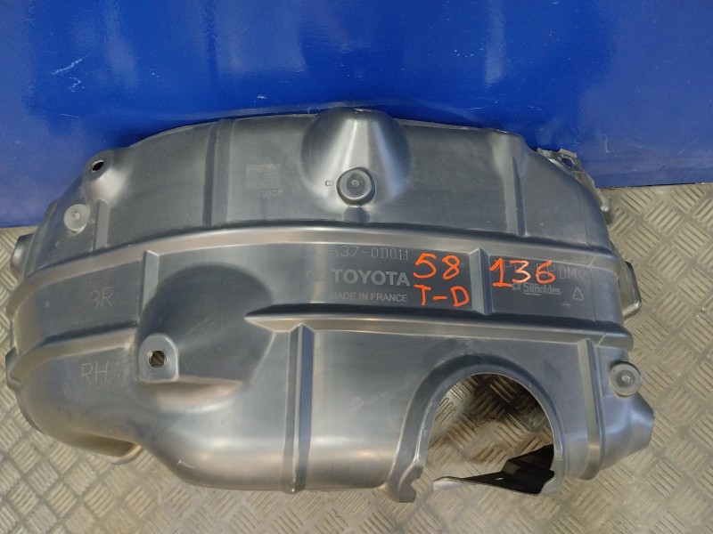 Recambio de plastico paso rueda trasero derecho para toyota yaris cross cross (xp210) referencia OEM IAM 656370D011  