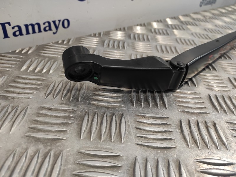 Recambio de brazo limpia delantero izquierdo para toyota yaris cross cross (xp210) referencia OEM IAM   