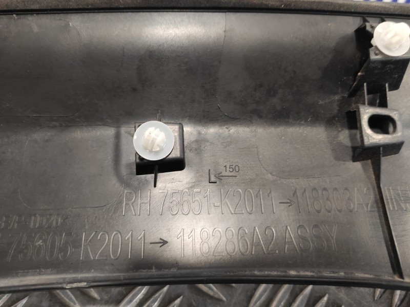 Recambio de aletin trasero derecho para toyota yaris cross cross (xp210) referencia OEM IAM 75651K2011  
