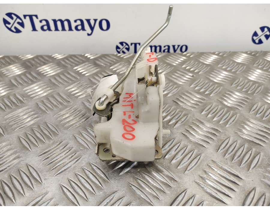 Recambio de cerradura puerta trasera derecha para mitsubishi l 200 (k6/7) 2.5 td cat referencia OEM IAM   
