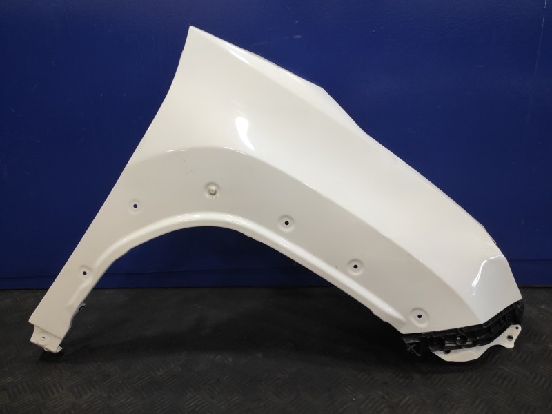 Recambio de aleta delantera derecha para toyota yaris cross cross (xp210) referencia OEM IAM   