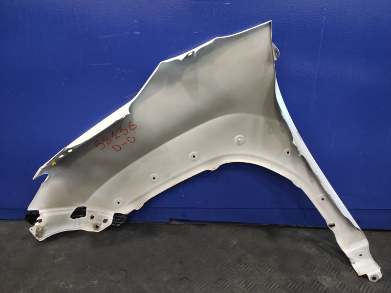 Recambio de aleta delantera derecha para toyota yaris cross cross (xp210) referencia OEM IAM   