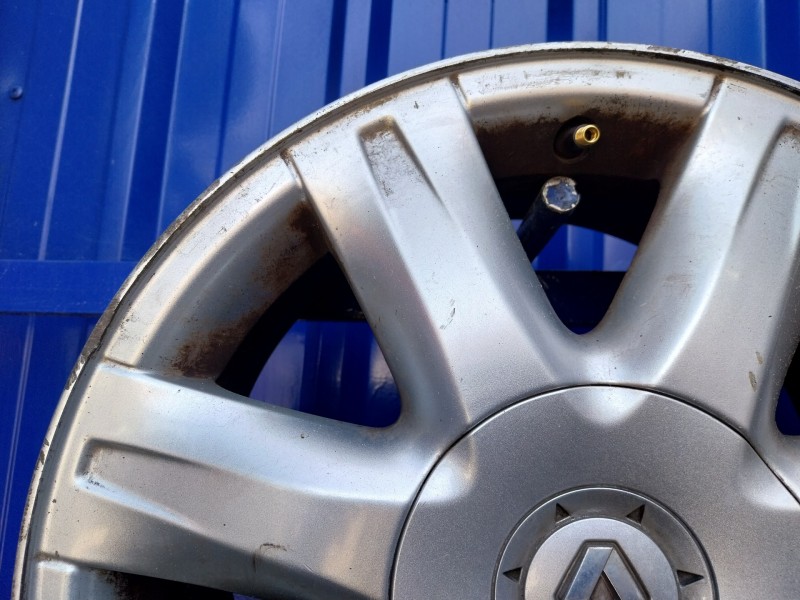 Recambio de llanta para renault laguna iii 1.5 dci diesel referencia OEM IAM 403000005R  