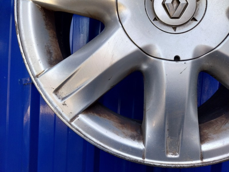 Recambio de llanta para renault laguna iii 1.5 dci diesel referencia OEM IAM 403000005R  