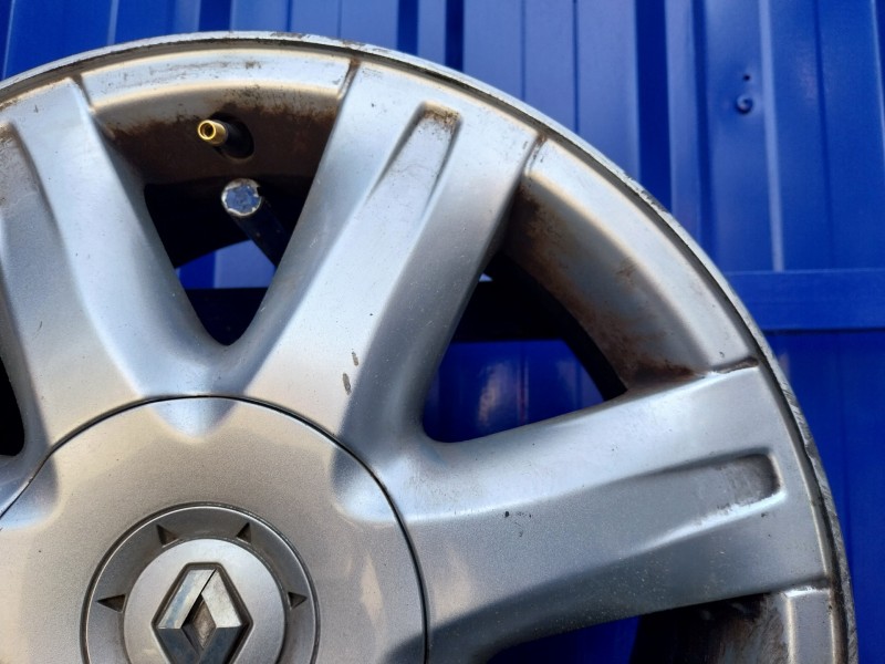 Recambio de llanta para renault laguna iii 1.5 dci diesel referencia OEM IAM 403000005R  