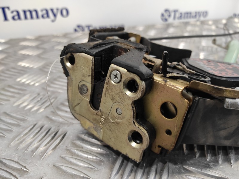 Recambio de cerradura puerta trasera izquierda para toyota land cruiser (j9) 3.0 turbodiesel referencia OEM IAM   