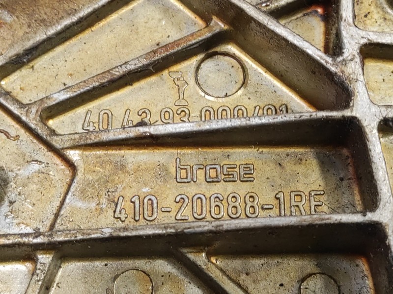 Recambio de elevalunas delantero derecho para porsche 944 2.5 referencia OEM IAM 68024640  477837376B