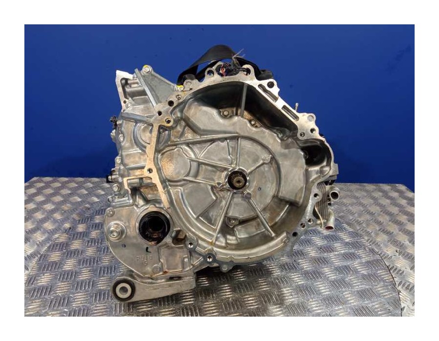 Recambio de caja cambios para toyota yaris (xpa1f/mxph11/chxnbw) hybrid 1.5cc referencia OEM IAM 3CH122  1NM
