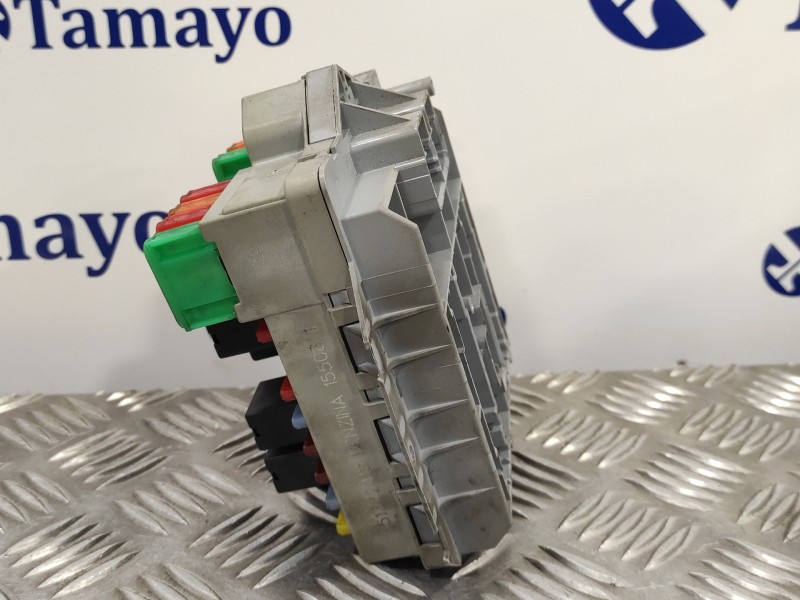 Recambio de caja reles / fusibles para alfa romeo 147 (190) 1.6 16v cat referencia OEM IAM 51742419  